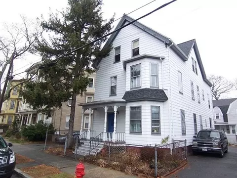 55 Harwood St, Lynn, MA 01902