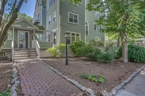 179 Richdale Ave #A24, Cambridge, MA 02140