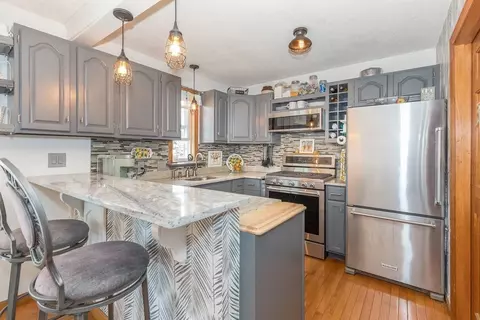 10 Eugene St #10, Lowell, MA 01852