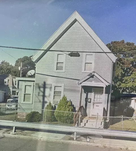 463 Chestnut St, Lynn, MA 01902