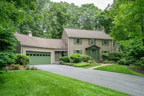 8 Commonwealth Park, Wellesley, MA 02481