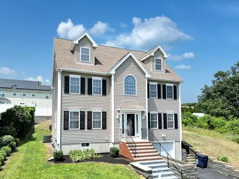 19 Thrush St, Boston, MA 02132