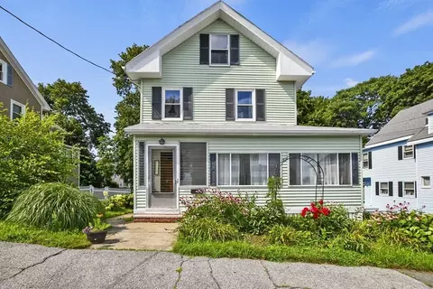 13 Scott St, Woburn, MA 01801