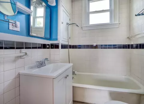 132 Lothrop St, Beverly, MA 01915 photo 17