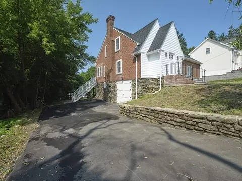 273 Mower St, Worcester, MA 01602 photo 2