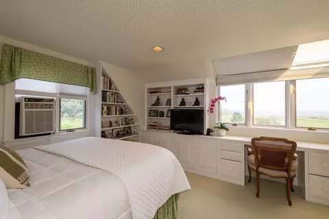 47 Orchard St, Marblehead, MA 01945 photo 34