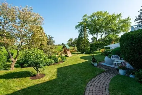 47 Orchard St, Marblehead, MA 01945 photo 7