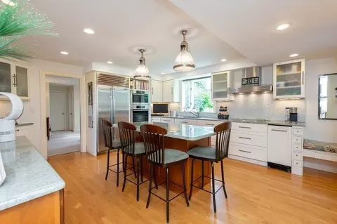 47 Orchard St, Marblehead, MA 01945 photo 11