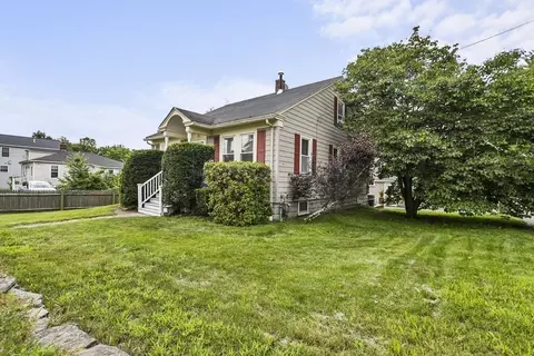 50 Howe St, Methuen, MA 01844