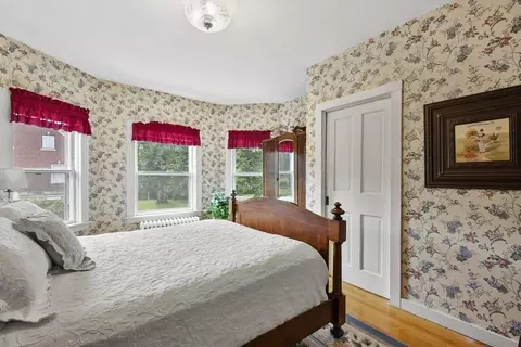 779 School St, Webster, MA 01570 photo 16