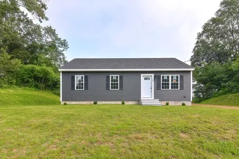 49 Nelson St, Warren, MA 01083