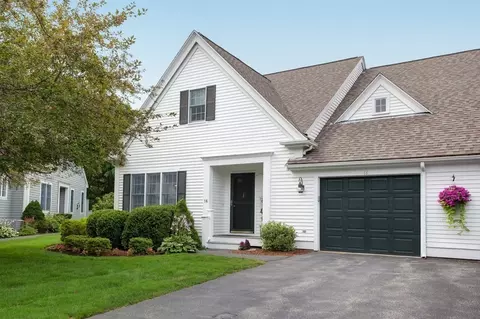 16 Mayfair Ct #16, Mashpee, MA 02649