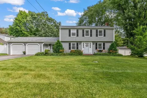 57 Sutherland Rd, North Attleboro, MA 02760