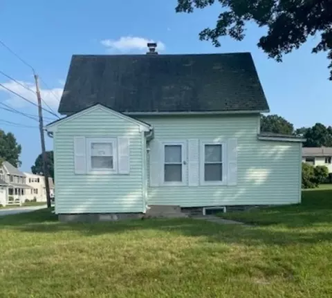 6 Glezen St, Worcester, MA 01604