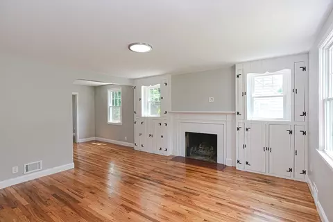 13 Macarthur Rd, Natick, MA 01760 photo 14