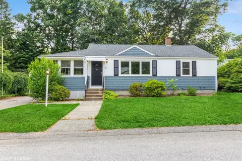 33 Walnut Ter, Avon, MA 02322