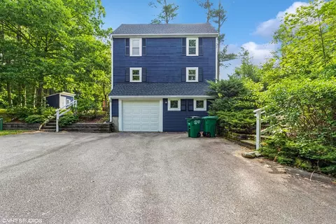 52 Pleasant St, Pembroke, MA 02359