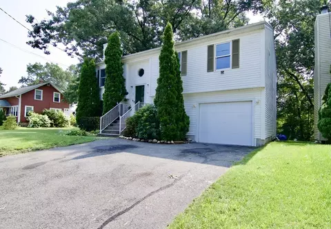 157 Jamaica St, Springfield, MA 01119