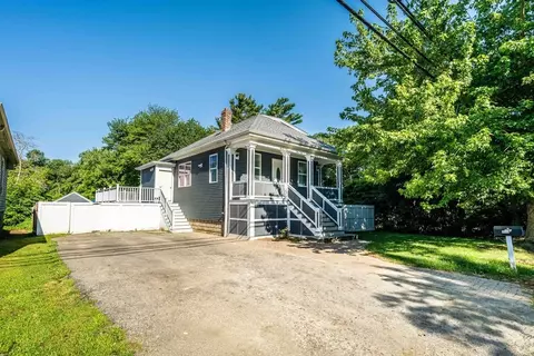 35 Cross, Dartmouth, MA 02747