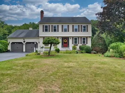 23 Southpark Ln, Mansfield, MA 02048