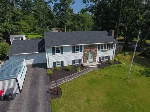 9 Nicholas Rd, Raynham, MA 02767 photo 5