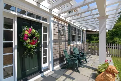 208 Southern Ave, Essex, MA 01929