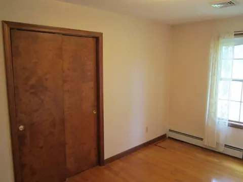 380 Main St, Easthampton, MA 01027 photo 23