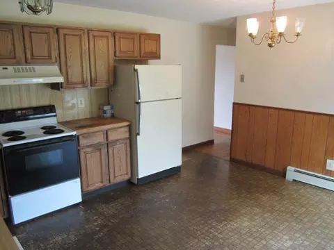 380 Main St, Easthampton, MA 01027 photo 15