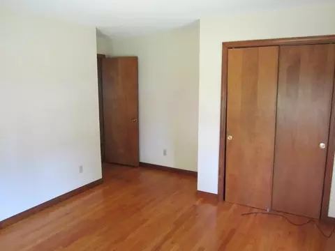 380 Main St, Easthampton, MA 01027 photo 19