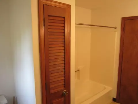 380 Main St, Easthampton, MA 01027 photo 26