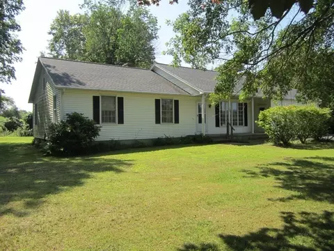 380 Main St, Easthampton, MA 01027 photo 5