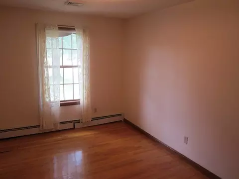 380 Main St, Easthampton, MA 01027 photo 21