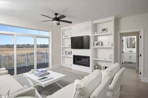 8 Metacomet Rd # 8, West Bridgewater, MA 02379