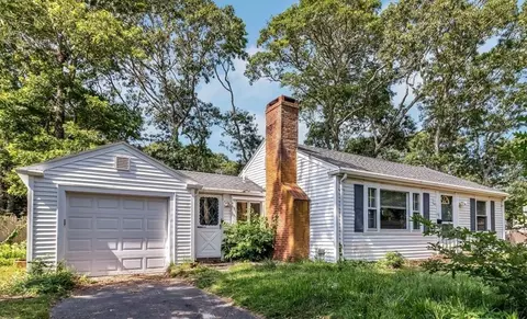 155 Station Ave, Yarmouth, MA 02664