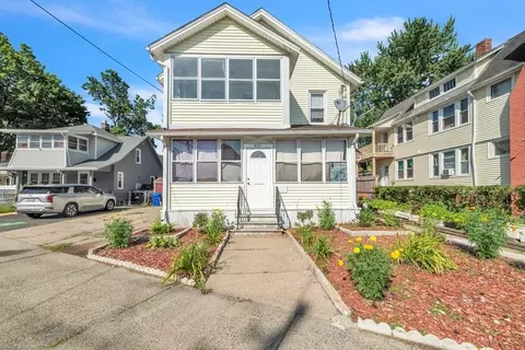 631-633 Dickinson St, Springfield, MA 01108