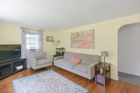 8 Eunice Ave, Worcester, MA 01606 photo 9