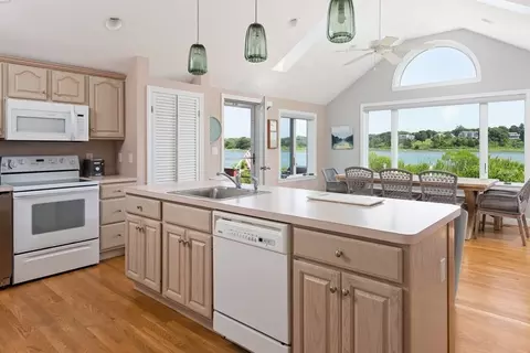 50 Rogers Ln, Eastham, MA 02642 photo 5