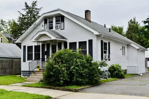 11 Turner St, Springfield, MA 01108 photo 2