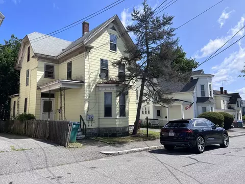 131 Grove St, Lowell, MA 01851