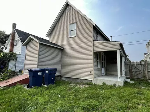 22 Twelfth St, Wareham, MA 02558 photo 3