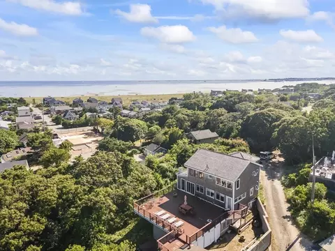 63 Mayflower Ave # 2, Provincetown, MA 02657