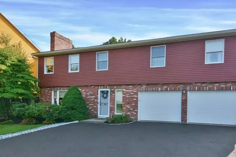 38 Mary Ellen Dr, Lynn, MA 01904