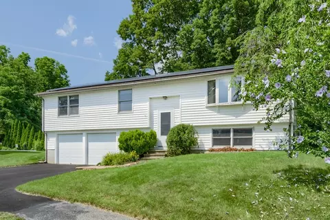 7 Moody St, Worcester, MA 01606