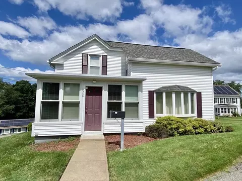20 Bell St, Spencer, MA 01562