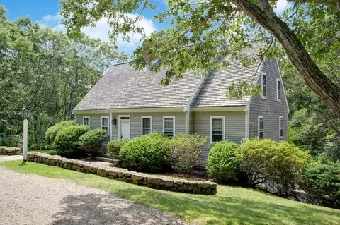 27 Oak Ridge Rd, Sandwich, MA 02537