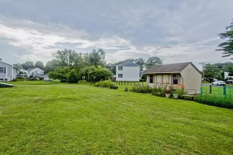 165 Ferry St, Easthampton, MA 01027 photo 7