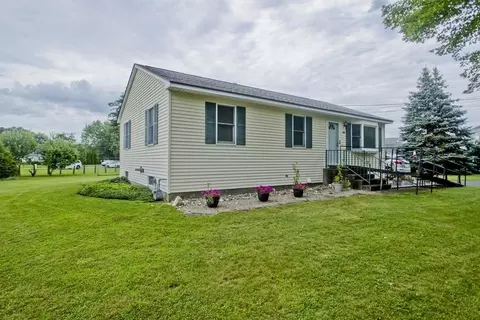 165 Ferry St, Easthampton, MA 01027 photo 2