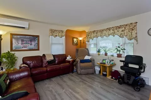 165 Ferry St, Easthampton, MA 01027 photo 15