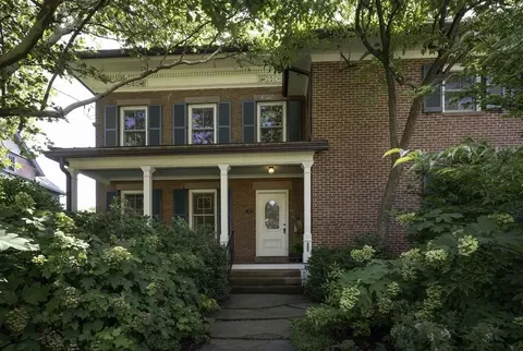 21 Franklin St, Northampton, MA 01060