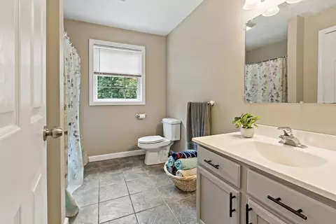 29 Florence St, Fall River, MA 02720 photo 19